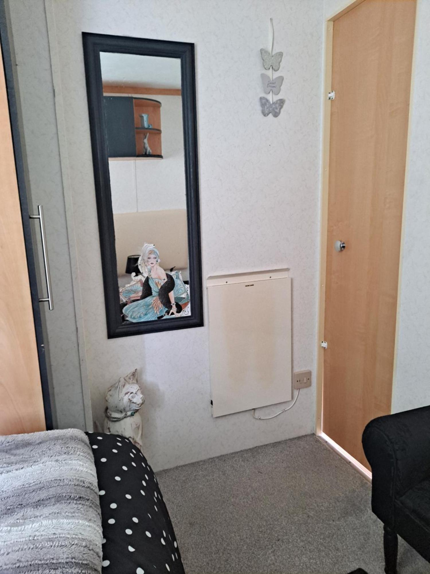 Amroth Bay Holiday Caravan Llanteg Exterior foto